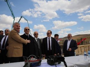 Hayırsever İşadamı Köseoğlu’ndan Üniversite Kampüsüne Cami