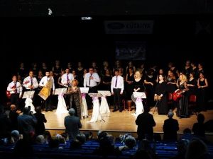 Nilüfer Kadın Korosu’ndan Anlamlı Konser