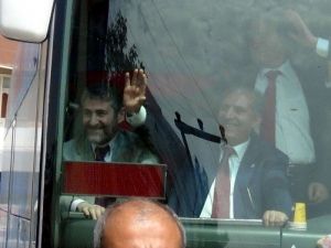 Nebati: "Allah, Ak Parti’yi Bu Ülkenin Başından Eksik Etmesin"