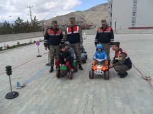 Gürün’de Öğrencilere Trafik Eğitimi Verildi