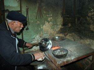 Teknolojiye Yenik Düşen Meslek: “Kalaycılık”