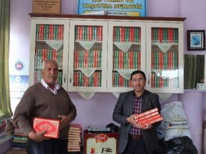 Yavuzeli Cami Ve Kuran Kursları Derneği’nden Her Eve Bir Kuran-ı Kerim