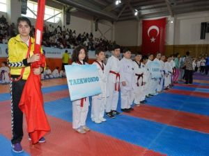 8’inci Üsküdar Spor Oyunları Başladı