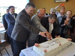 Huzurevi Sakinlerine Doğum Günü Partisi