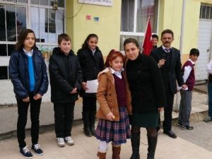 Başarılı Öğrenciler Ödüllendirildi