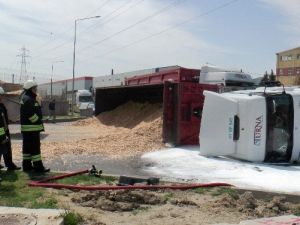 Tekirdağ’da Taş Dolu Tır Yan Yattı