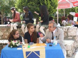 Halıcı Ahmet Urkay’da Üniversite Tanıtım Günleri