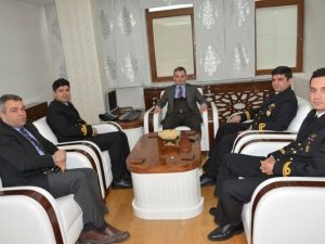 Denizci Komutanlardan Belediyeye Ziyaret