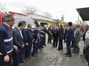 Başkan Kışanak, İtfaiye Aracını Lice’ye Teslim Etti