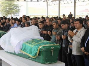 Gaziantep’te Maganda Kurbanı Çocuk Defnedildi