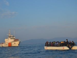 Türk Sahil Güvenliği 513 Göçmeni Kurtardı