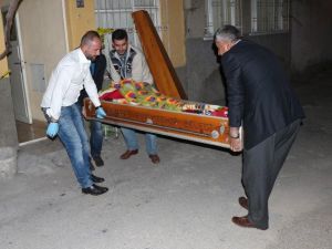 Suriyeli Öğretmen Boğazı Kesilerek Öldürüldü