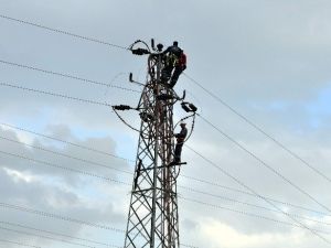 Sincik’e 7 Saat Elektrik Verilemedi