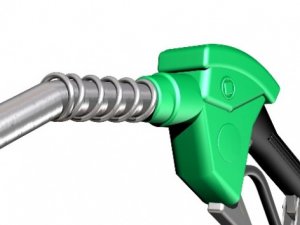 Benzin ve motorine bir zam daha!