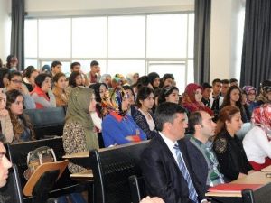 Üniversitelilere Sağlık Semineri
