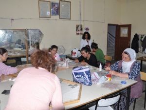 Tunceli’de Ev Hanımlarına Yönelik Kurslar Düzenleniyor