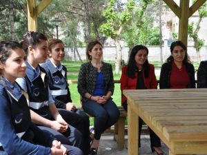 Silopi’nin İlk Kadın Zabıtaları Göreve Başladı