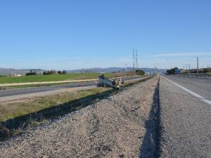 Arkadaşının Arabasıyla Kaza Yaptı