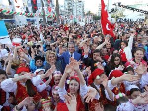 İzmir’de 23 Nisan Coşkusu
