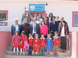 Kardeş Okul Seçtikleri İlkokul Öğrencilerini Sevindirdiler