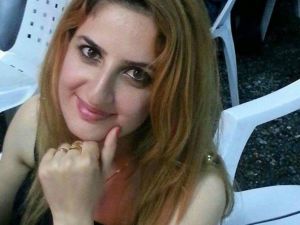 Uçakta Beyin Kanaması Geçiren Genç Kadın Öldü