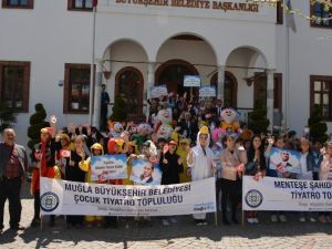 Büyükşehir 1. Çocuk Oyunları Tiyatro Günleri Başladı