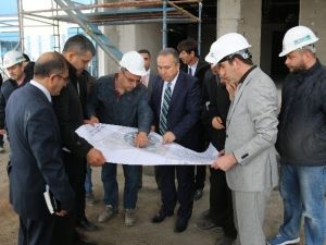 Vali Ali Fidan Bu Kez Hastane İnşaatını İnceledi