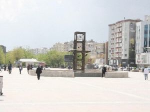 Vatandaşlar Partilerin Vaatlerini Yorumladı