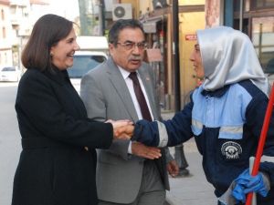 Prof. Dr. Usluer Şoförler İle Vatandaşın Sorunlarını Dinledi