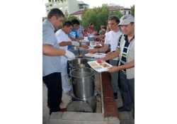 4 Yılda 12 Bin Kişiye İftar