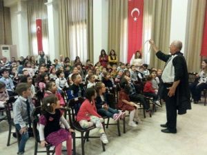 Ayvalık Bağımsız Anaokulu’nda 23 Nisan Coşkusu