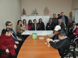 Umut Treni Derneği’nden Bozüyüklü Engellilere Destek