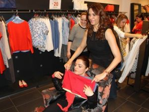 Ünlü Modacı Kuriş Bayanlara Renk Önerileri Sundu