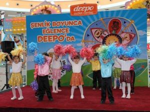 Deepo’da Çocuklar Sahne Aldı