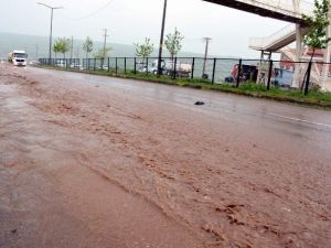 Siverek’te Yağış Sele Neden Oldu