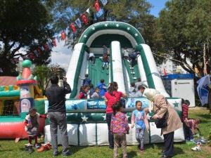 Yunusemre’de 23 Nisan Coşkusu