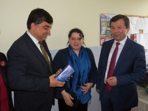 Çek Başkonsolosu Lauferova Açev’de