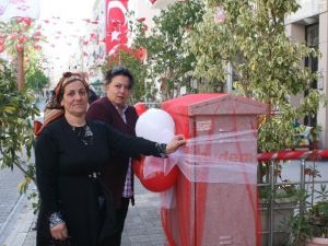 Marmaris 105 Sokakta 23 Nisan Coşkusu