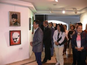 Marmaris’te ’Benim Atatürk’üm’ Resim Sergisi İlgi Gördü