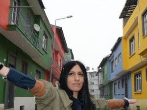 “Benimle Boyar Mısın” Projesiyle Sokakların Çehresini Değiştirdi