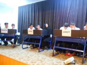 Lise Öğrencilerinden Kutlu Doğum Programı