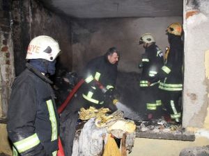 Çöp Evde Yangın Çıktı