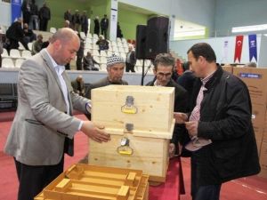 Üreticiler Malzemelerine Kavuştu