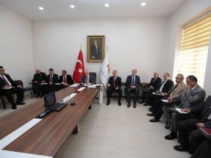 Vali Tuna Parti Temsilcileri İle Buluştu