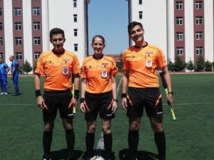 Amatör Maça Kadın Eli Değdi