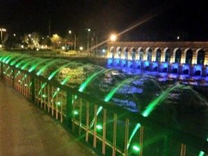 Eşrefoğlu Köprüsü Üzerinde Su Perdeleri İle Görsel Şölen