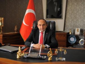 Başkan Hüseyin Üzülmez’den 23 Nisan Mesajı