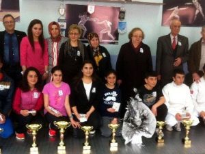 Yarım Asır Önce Eskrim Yapan Cihat Yıldırım Adına Eskrim Turnuvası Düzenlendi