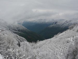 Nisan Ayında Yağan Kar Şaşırttı