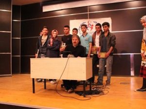 Yazar Bahtiyar Aslan Cizreli Öğrencilerle Bir Araya Geldi